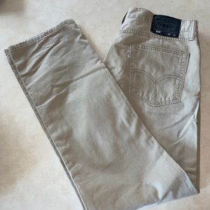 Mens Levi Jeans 32/32 never worn